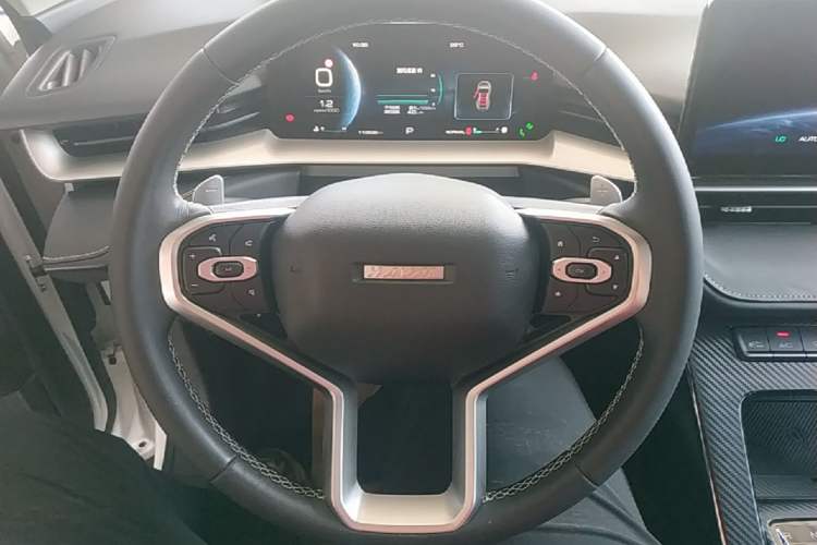 Used Haval H6 2021 3rd Generation 1.5T Automatic Two-Wheel Drive Max Steering Wheel