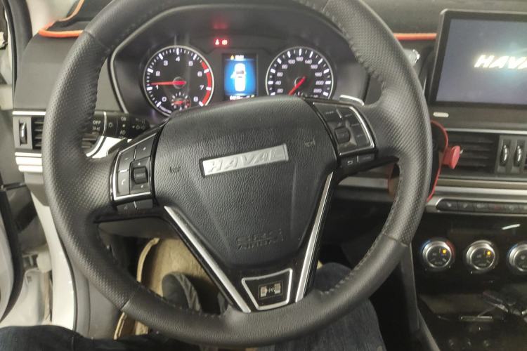 Used Haval H6 2021 Sport Edition 1.5T Automatic Elite Smart Connectivity Model U-Shape Grille Steering Wheel