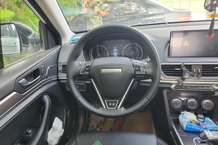 Used Haval H6 2021 Sport Edition 1.5T Automatic Elite Smart Connectivity Model with Hexagonal Grille Steering Wheel