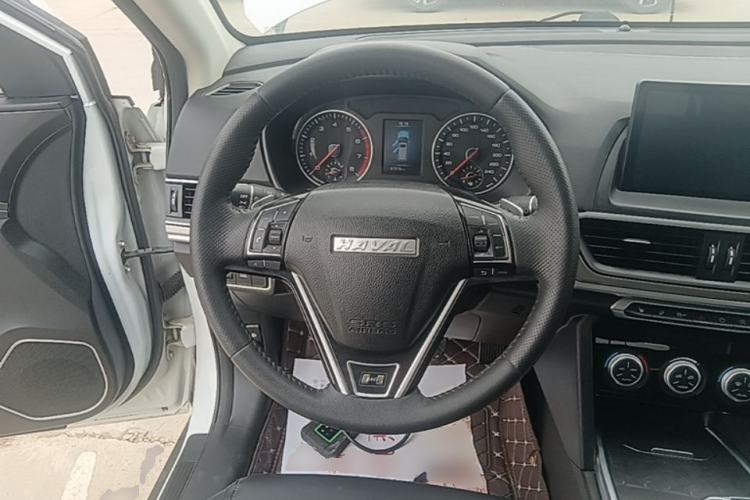 Used Haval H6 2021 Sport Edition 1.5T Automatic Elite Smart Connectivity Model U-Shape Grille Steering Wheel