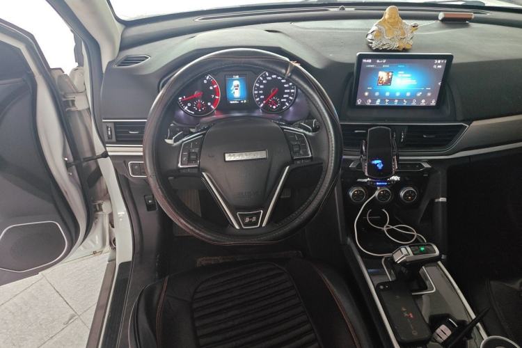 Used Haval H6 2021 Sport Edition 1.5T Automatic Elite Smart Connectivity Model with Hexagonal Grille Steering Wheel