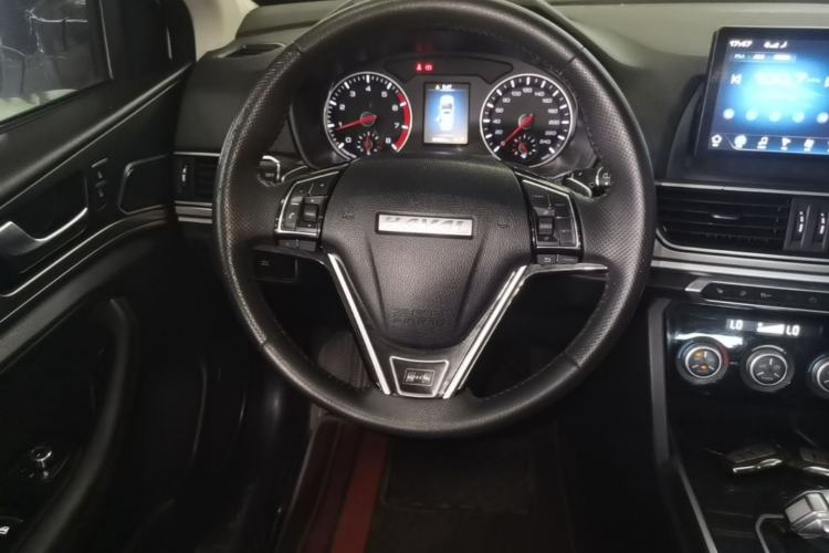 Used Haval H6 2021 Sport Edition 1.5T Automatic Elite Smart Connectivity Model U-Shape Grille Steering Wheel