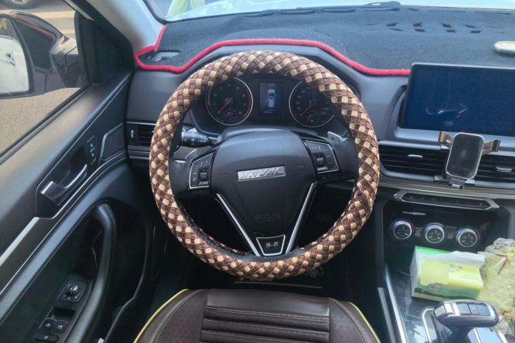 Used Haval H6 2021 Sport Edition 1.5T Automatic Elite Smart Connectivity Model U-Shape Grille Steering Wheel
