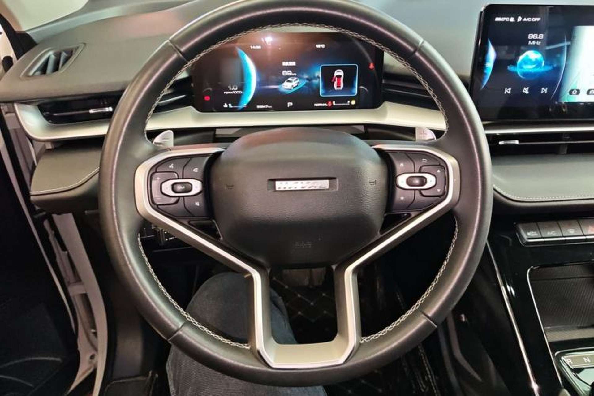 Used Haval H6 2021 3rd Generation 1.5T Automatic Two-Wheel Drive Pro Steering Wheel