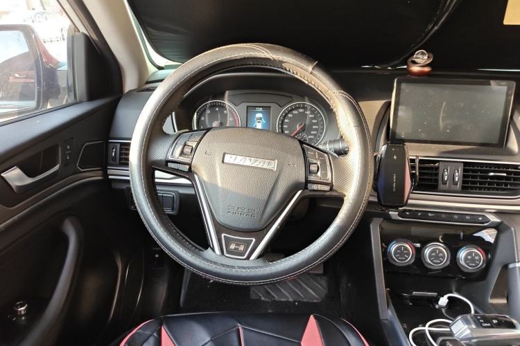 Used Haval H6 2021 Sport Edition 1.5T Automatic Elite Smart Connectivity Model U-Shape Grille Steering Wheel