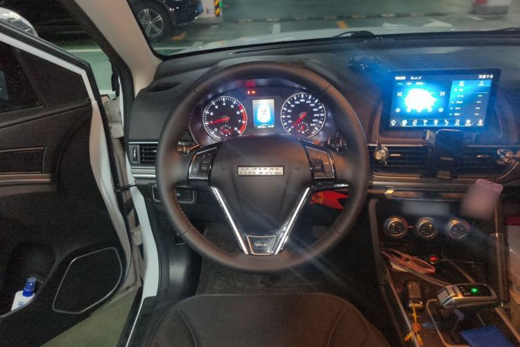 Used Haval H6 2021 Sport Edition 1.5T Automatic Elite Smart Connectivity Model U-Shape Grille Steering Wheel