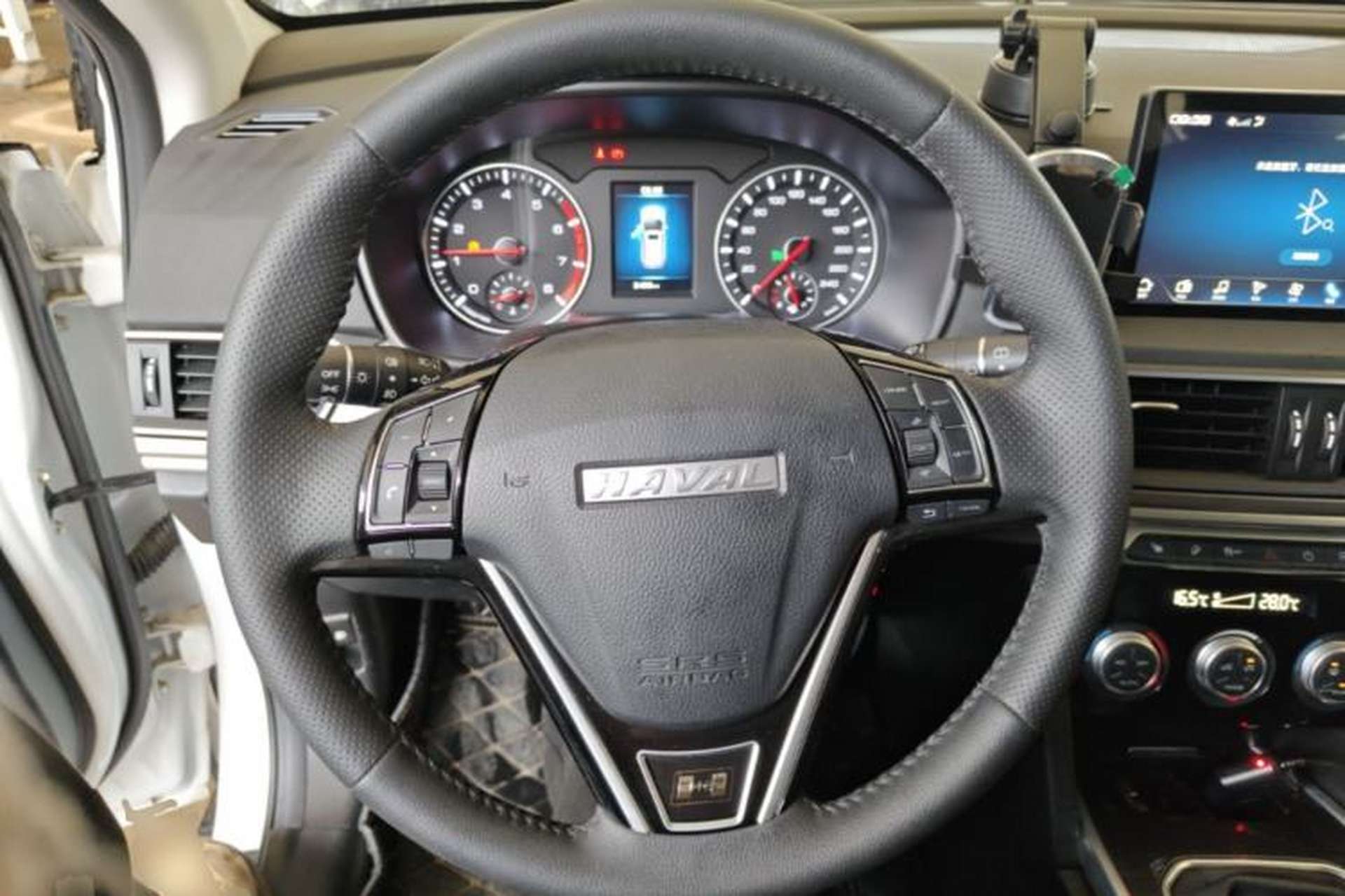 Used Haval H6 2021 Sport Edition 1.5T Manual Elite Smart Connectivity Model with Hexagonal Grille Steering Wheel