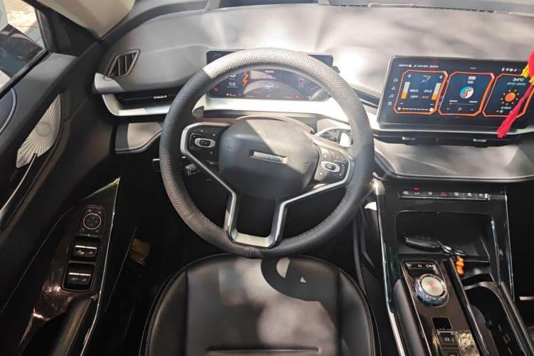Used Haval H6 2021 3rd Generation 1.5T Automatic Two-Wheel Drive Max Steering Wheel