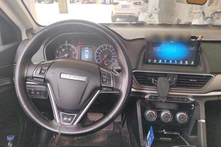 Used Haval H6 2021 Sport Edition 1.5T Automatic Elite Smart Connectivity Model U-Shape Grille Steering Wheel