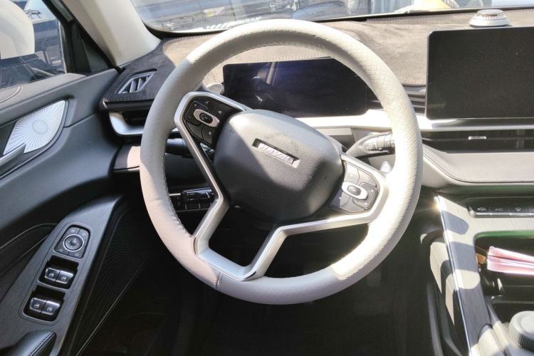 Used Haval H6 2021 3rd Generation 1.5T Automatic Two-Wheel Drive Max Steering Wheel