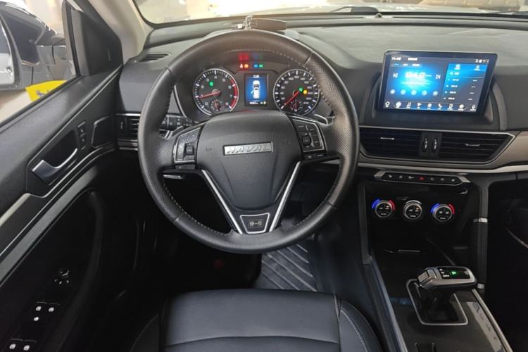 Used Haval H6 2021 Sport Edition 1.5T Automatic Elite Smart Connectivity Model U-Shape Grille Steering Wheel