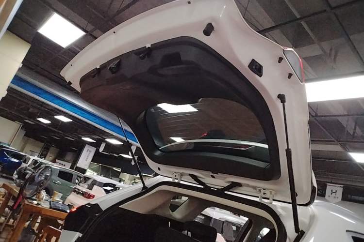 Used Haval H6 2021 1.5 GDIT Automatic Champion Edition Trunk