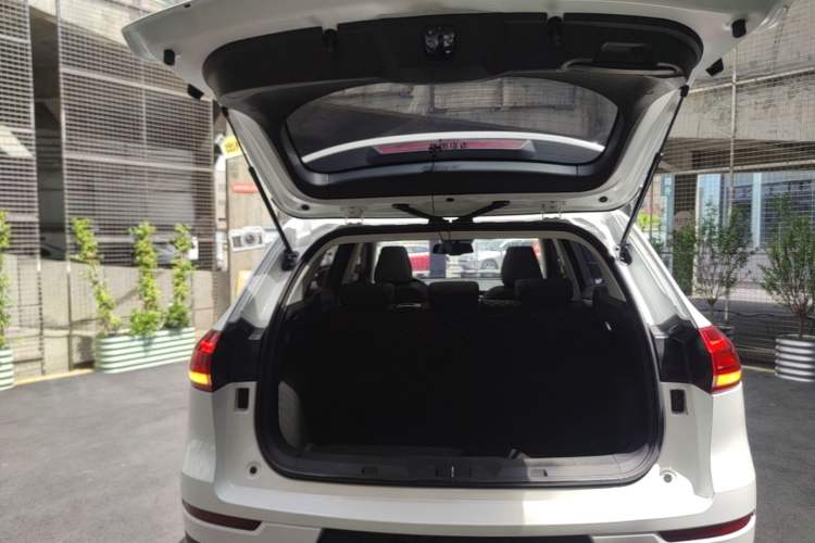 Used Haval H6 2021 1.5 GDIT Automatic Champion Edition Trunk