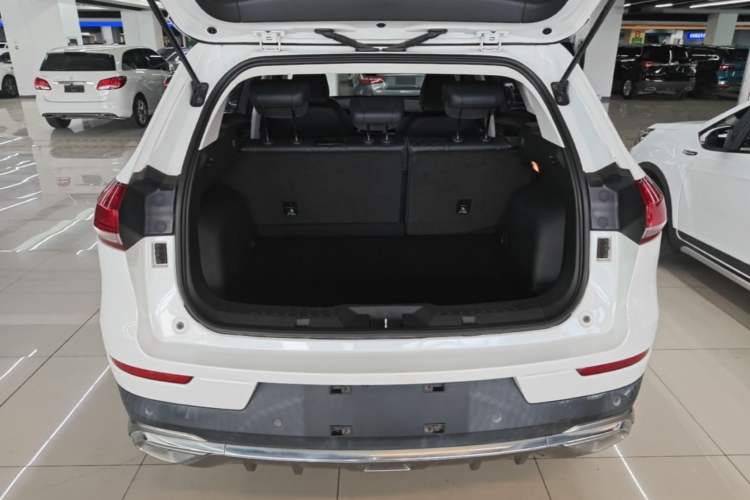 Used Haval H6 2021 1.5 GDIT Automatic Champion Edition Trunk