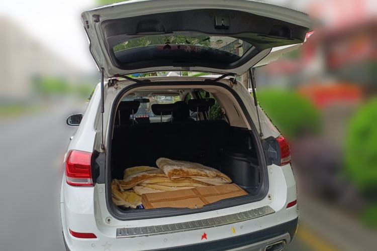 Used Haval H6 2021 Sport Edition 1.5T Automatic Elite Smart Connectivity Model with Hexagonal Grille Trunk