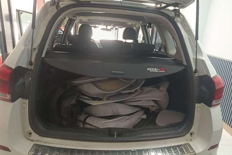 Used Haval H6 2021 Sport Edition 1.5T Automatic Elite Smart Connectivity Model with Hexagonal Grille Trunk