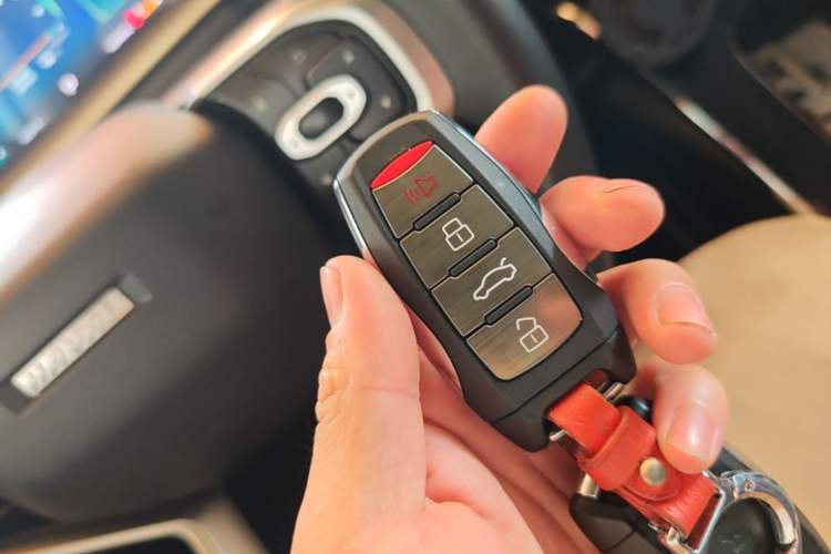 Used Haval H6 2021 3rd Generation 1.5T Automatic Two-Wheel Drive Pro Vehicle Key