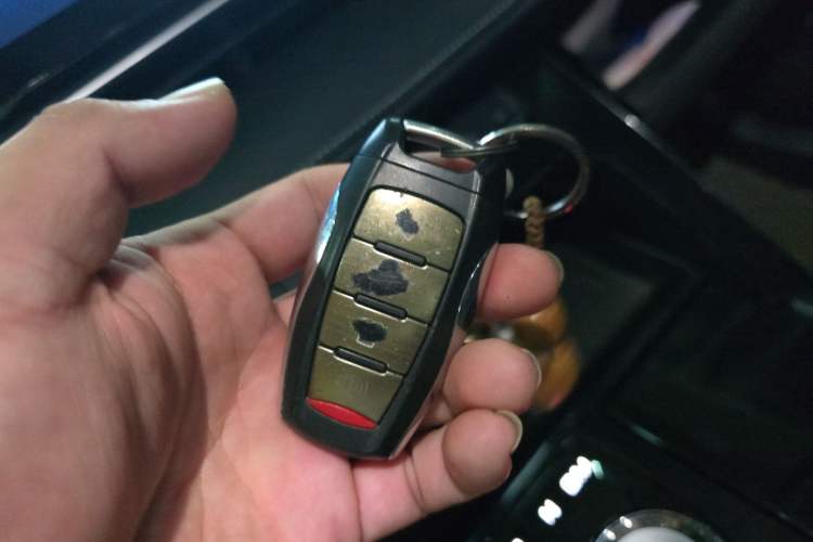 Used Haval H6 2021 3rd Generation 1.5T Automatic Two-Wheel Drive Pro Vehicle Key