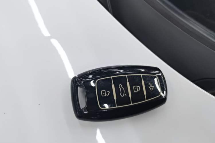 Used Haval H6 2021 Sport Edition 1.5T Automatic Elite Smart Connectivity Model U-Shape Grille Vehicle Key