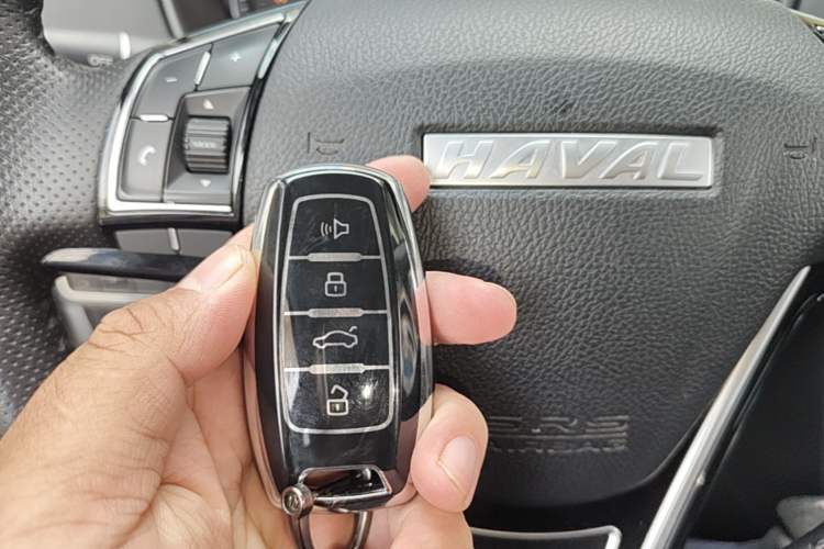 Used Haval H6 2021 Sport Edition 1.5T Manual Elite Smart Connectivity Model with Hexagonal Grille Vehicle Key
