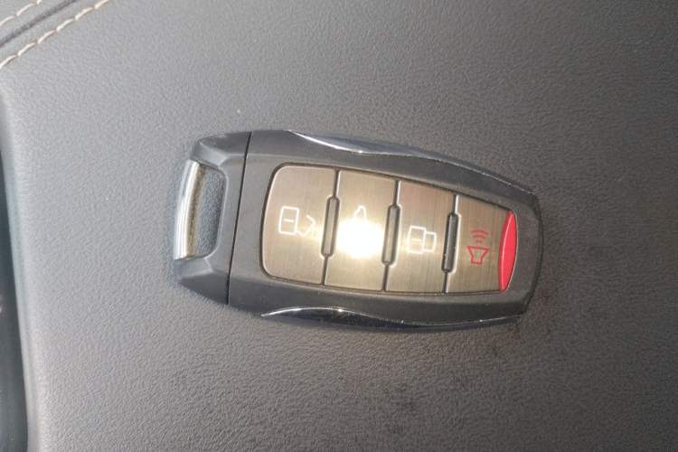 Used Haval H6 2021 3rd Generation 1.5T Automatic Two-Wheel Drive Pro Vehicle Key