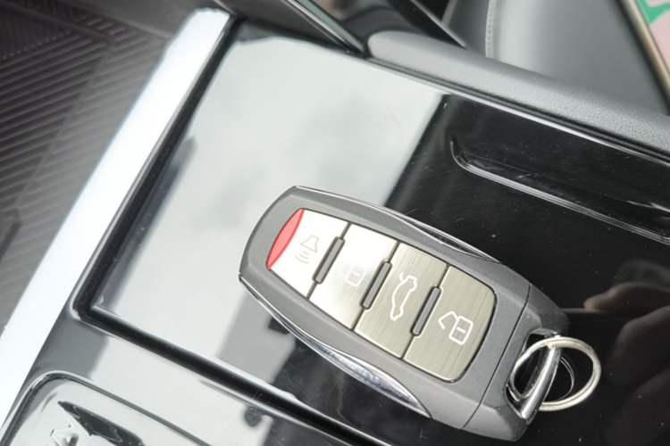 Used Haval H6 2021 3rd Generation 1.5T Automatic Two-Wheel Drive Pro Vehicle Key