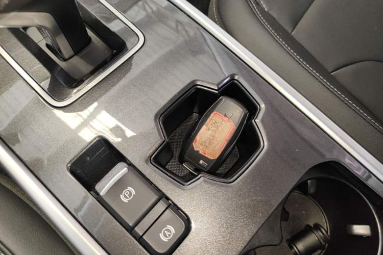 Used Haval H6 2021 Sport Edition 1.5T Automatic Elite Smart Connectivity Model U-Shape Grille Vehicle Key