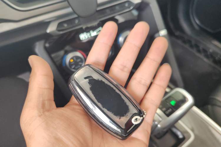 Used Haval H6 2021 Sport Edition 1.5T Automatic Elite Smart Connectivity Model U-Shape Grille Vehicle Key