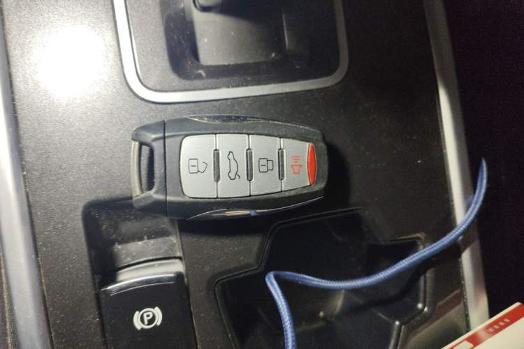 Used Haval H6 2021 Sport Edition 1.5T Automatic Elite Smart Connectivity Model U-Shape Grille Vehicle Key
