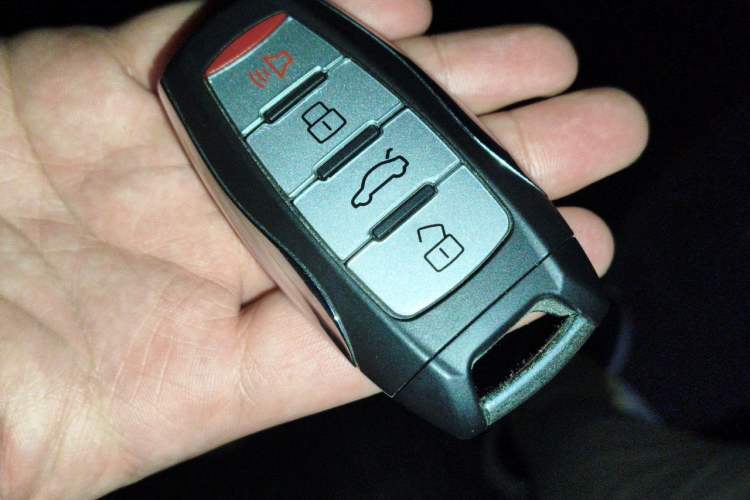 Used Haval H6 2021 Sport Edition 1.5T Automatic Elite Smart Connectivity Model U-Shape Grille Vehicle Key