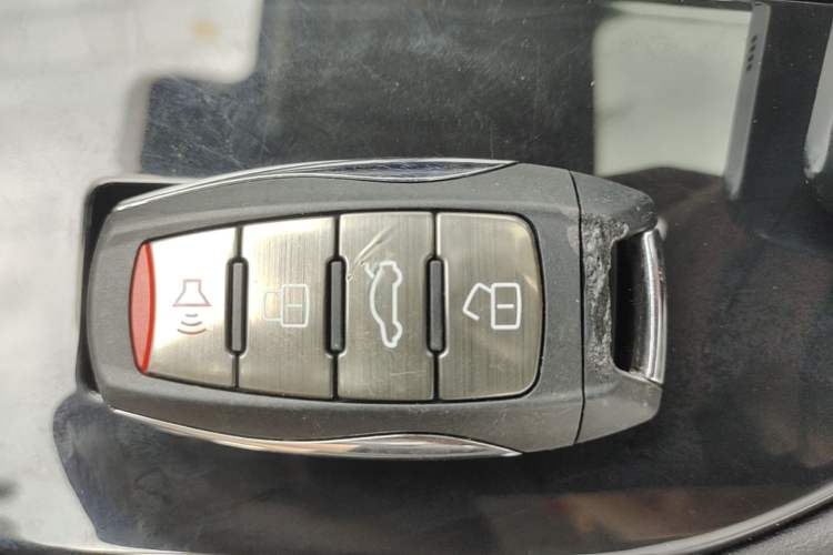 Used Haval H6 2021 3rd Generation 1.5T Automatic Two-Wheel Drive Pro Vehicle Key