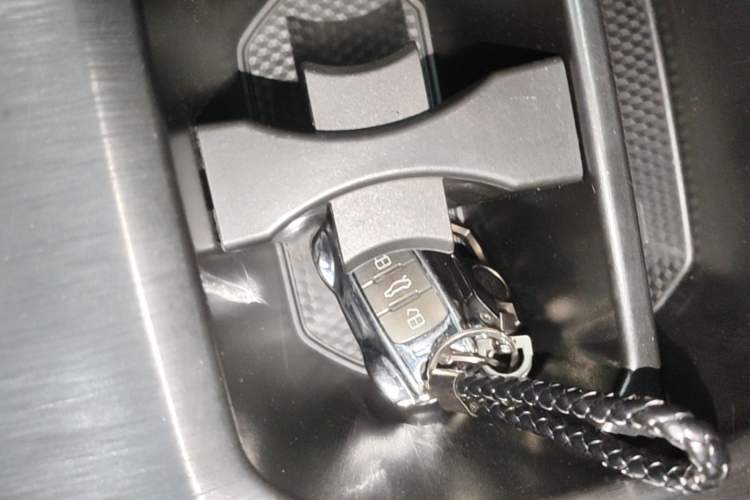 Used Haval H6 2021 National Trend Edition 1.5T Automatic Champion Version Vehicle Key