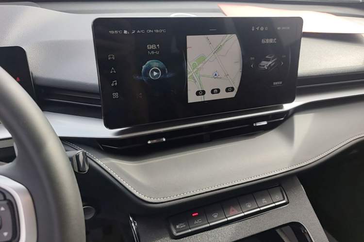 Used Haval H6 2022 3rd Generation 1.5T Automatic Two-Wheel Drive Max Audio And AC Panel