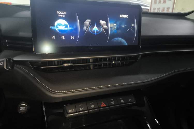 Used Haval H6 2022 3rd Generation 1.5T Automatic Two-Wheel Drive Pro Audio And AC Panel