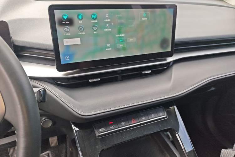 Used Haval H6 2022 3rd Generation 1.5T Automatic Two-Wheel Drive Pro Audio And AC Panel