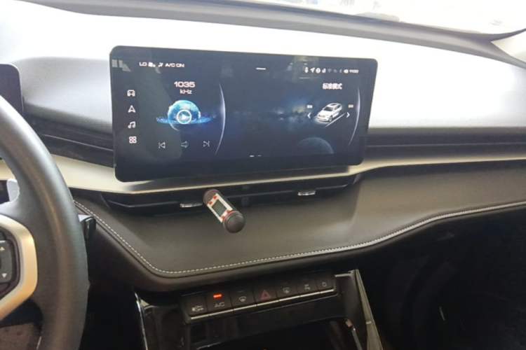 Used Haval H6 2022 3rd Generation 1.5T Automatic Two-Wheel Drive Pro Audio And AC Panel