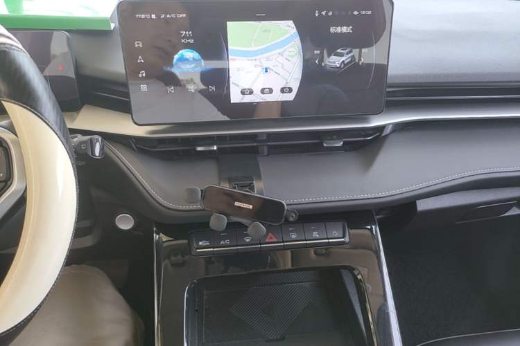 Used Haval H6 2022 3rd Generation 1.5T Automatic Two-Wheel Drive Pro Audio And AC Panel