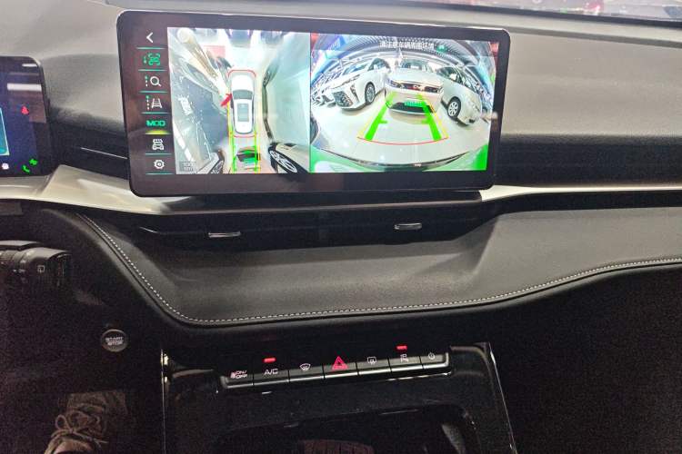 Used Haval H6 2022 3rd Generation 1.5T Automatic Two-Wheel Drive Max Audio And AC Panel