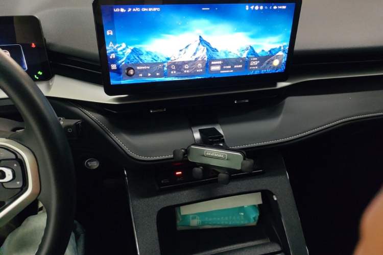 Used Haval H6 2022 3rd Generation 1.5T Automatic Two-Wheel Drive Max Audio And AC Panel