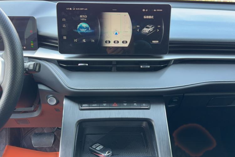 Used Haval H6 2022 Third Generation 1.5T DHT Audio And AC Panel