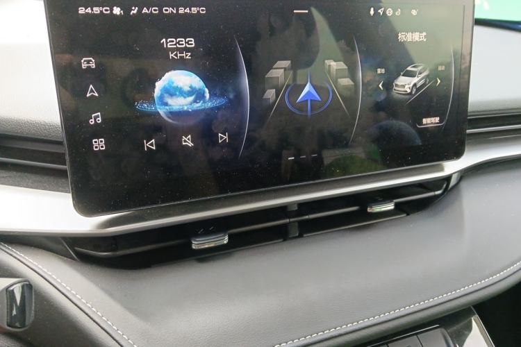 Used Haval H6 2022 3rd Generation 1.5T Automatic Two-Wheel Drive Max Audio And AC Panel