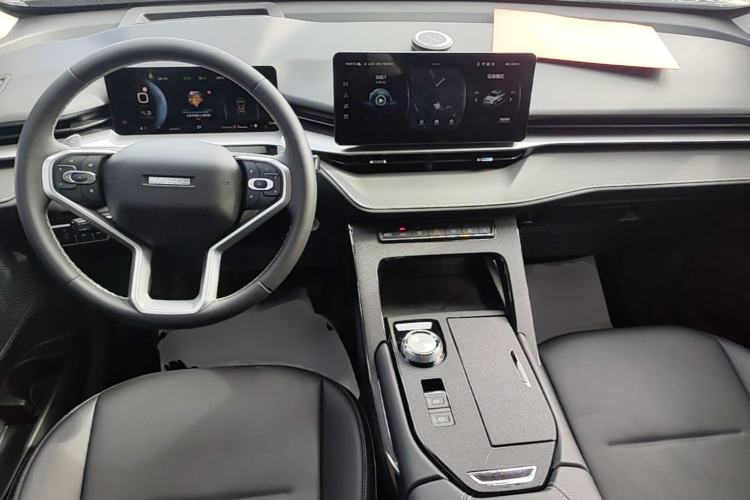 Used Haval H6 2022 3rd Generation 1.5T Automatic Two-Wheel Drive Max Center Console