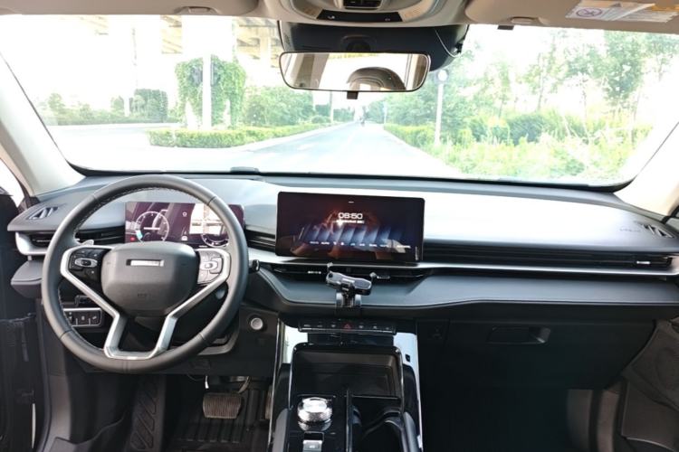 Used Haval H6 2022 3rd Generation 1.5T Automatic Two-Wheel Drive Max Center Console