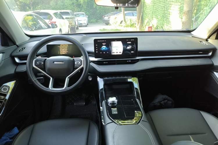 Used Haval H6 2022 3rd Generation 1.5T Automatic Two-Wheel Drive Max Center Console