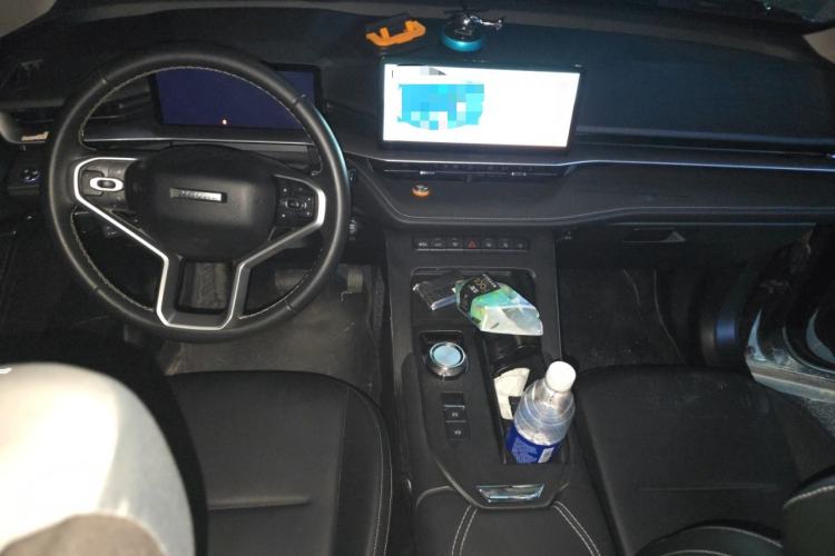 Used Haval H6 2022 Third Generation 1.5T DHT Center Console
