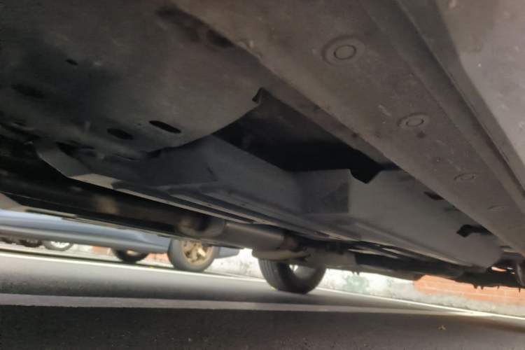 Used Haval H6 2022 Third Generation 1.5T DHT Chassis Front Left
