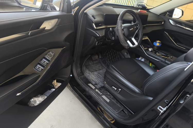 Used Haval H6 2022 3rd Generation 1.5T Automatic Two-Wheel Drive Max Driver Seat