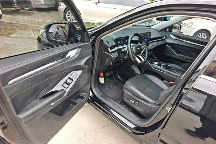 Used Haval H6 2022 3rd Generation 1.5T Automatic Two-Wheel Drive Max Driver Seat