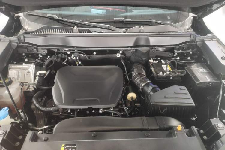 Used Haval H6 2022 3rd Generation 1.5T Automatic Two-Wheel Drive Pro Engine Bay