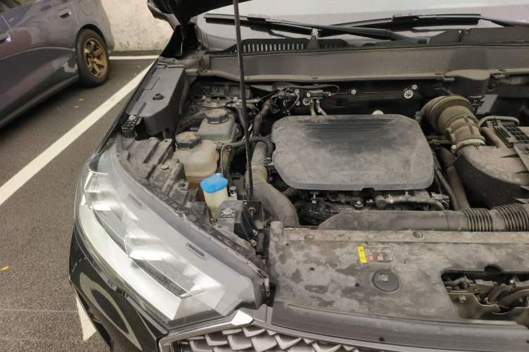 Used Haval H6 2022 Third Generation 1.5T DHT Engine Bay Right